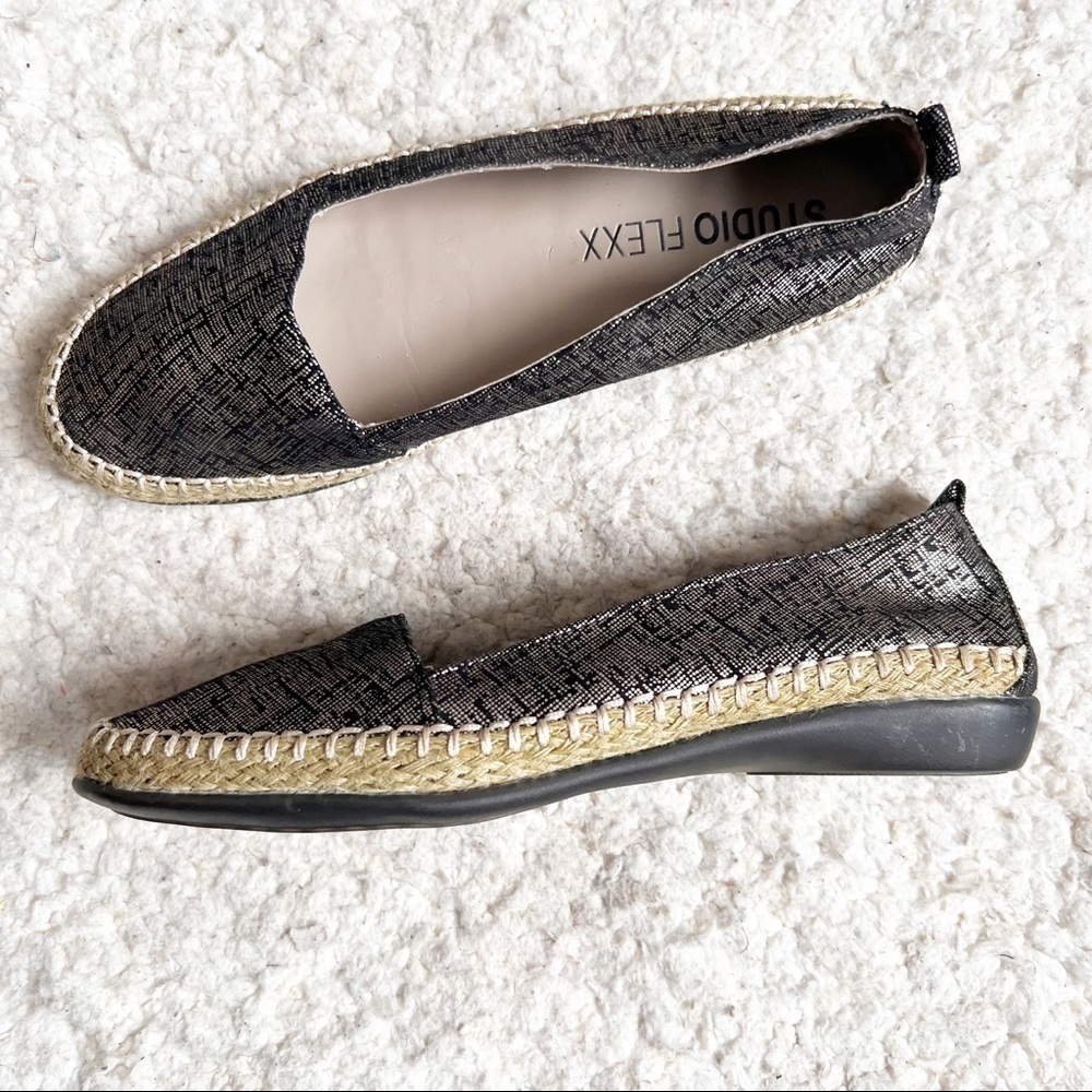 Studio Flexx: Rap Ster Metallic Silver and Black Geometric Espadrilles Size 8M